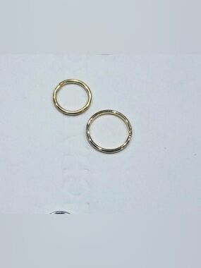 2 Nose rings Silver colour
